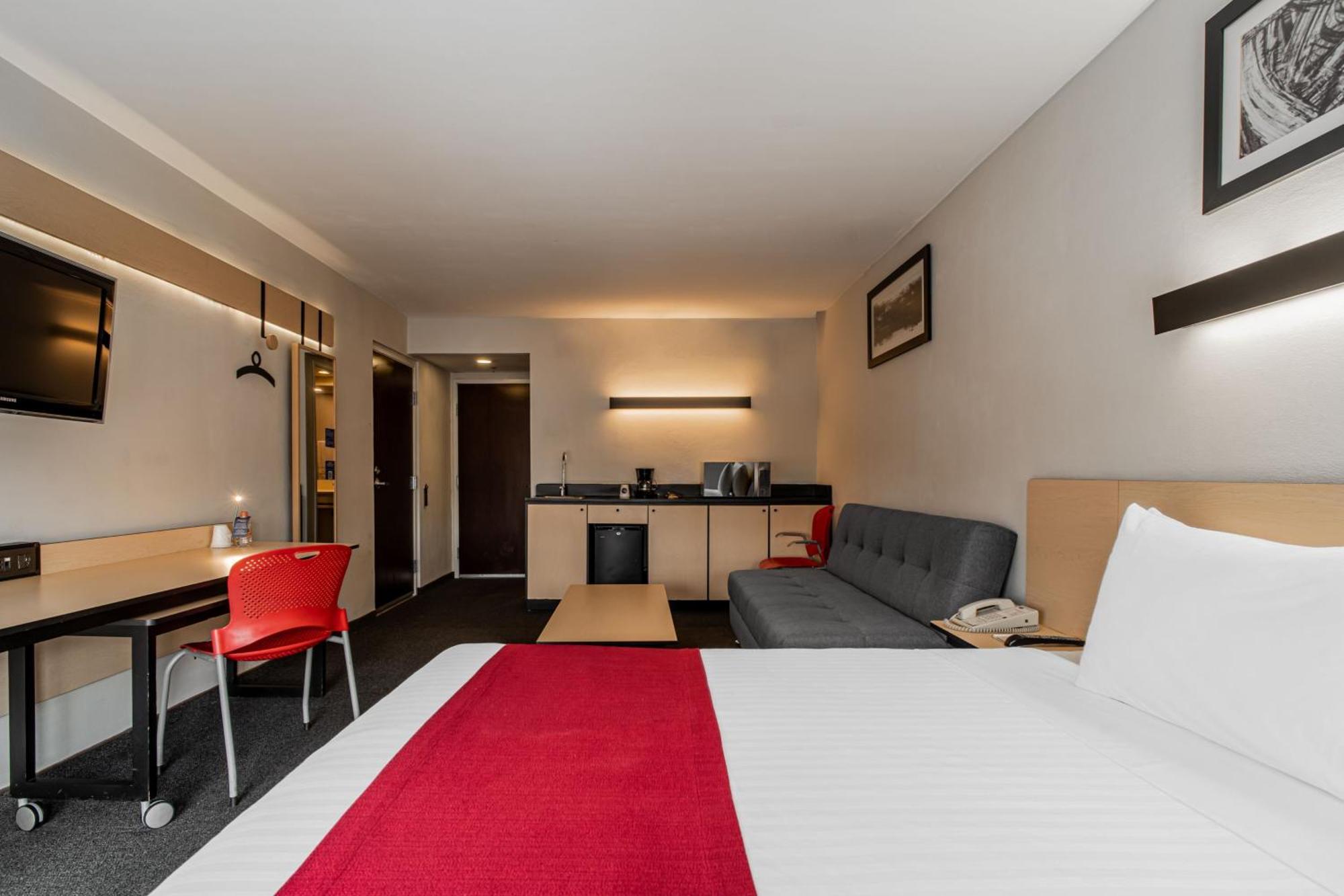 City Express By Marriott Queretaro Jurica Exterior photo